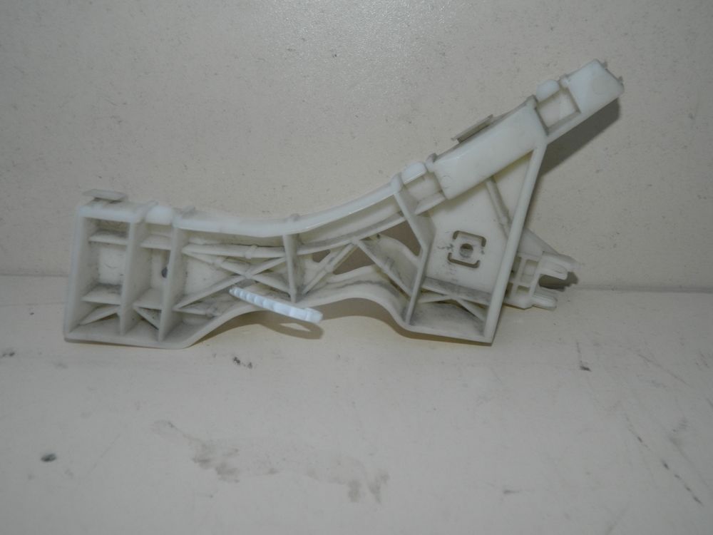 Крепление бампера MAZDA MAZDA 3 BK Перед Прав (Контрактный) 45993229