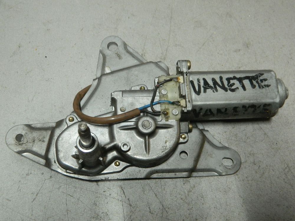 Мотор заднего дворника MAZDA BONGO SK22M (Контрактный) 81528724