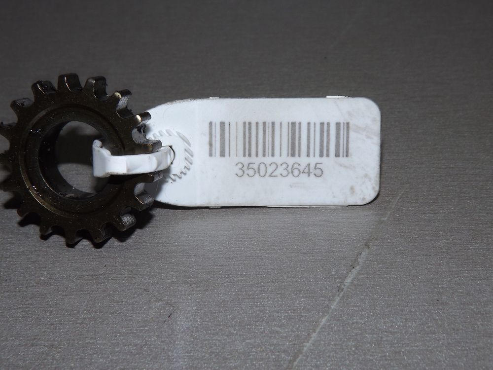 Шестерня масляного насоса HONDA R20A (Контрактный) 35023645