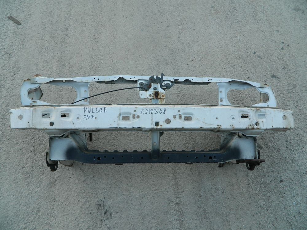 Рамка радиатора NISSAN PULSAR FN14 (Контрактный) 0212308