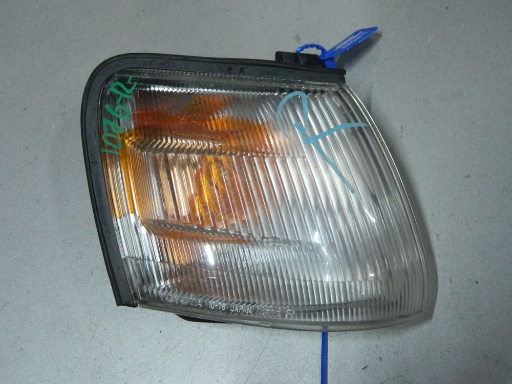 Габарит TOYOTA STARLET EP81 Перед Прав 1076 (Контрактный) 69838872