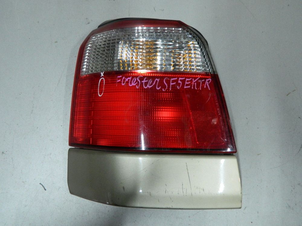 Фонарь SUBARU FORESTER SF5 Зад Лев (Контрактный) 68000245