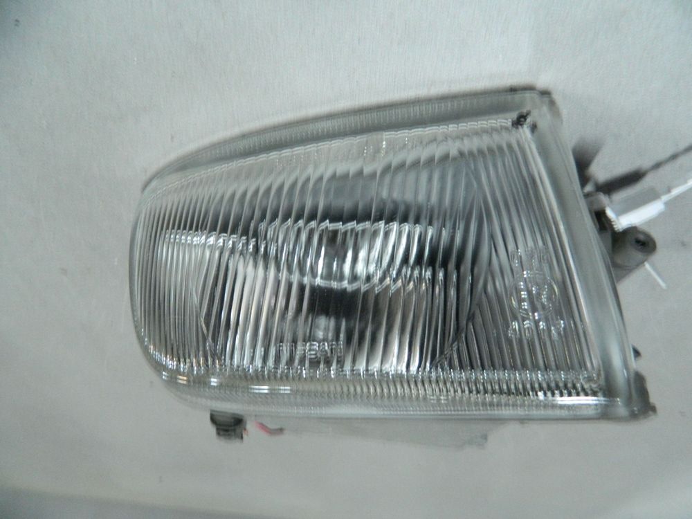 Фара противотуманная NISSAN PRAIRIE PM11 Перед Прав 2151 (Контрактный) 69586405