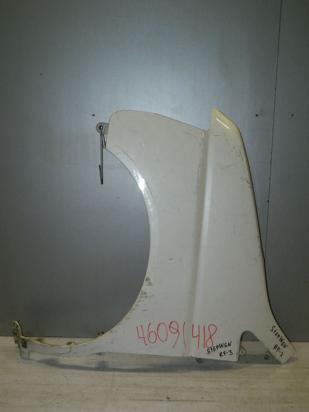 Крыло HONDA STEPWGN RF3 Перед Лев (Контрактный) 46091418