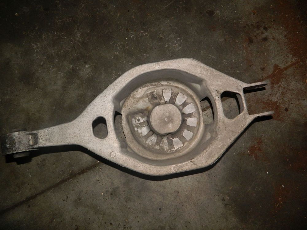Рычаг подвески NISSAN TEANA J32 Зад Низ (Контрактный) 1070960950