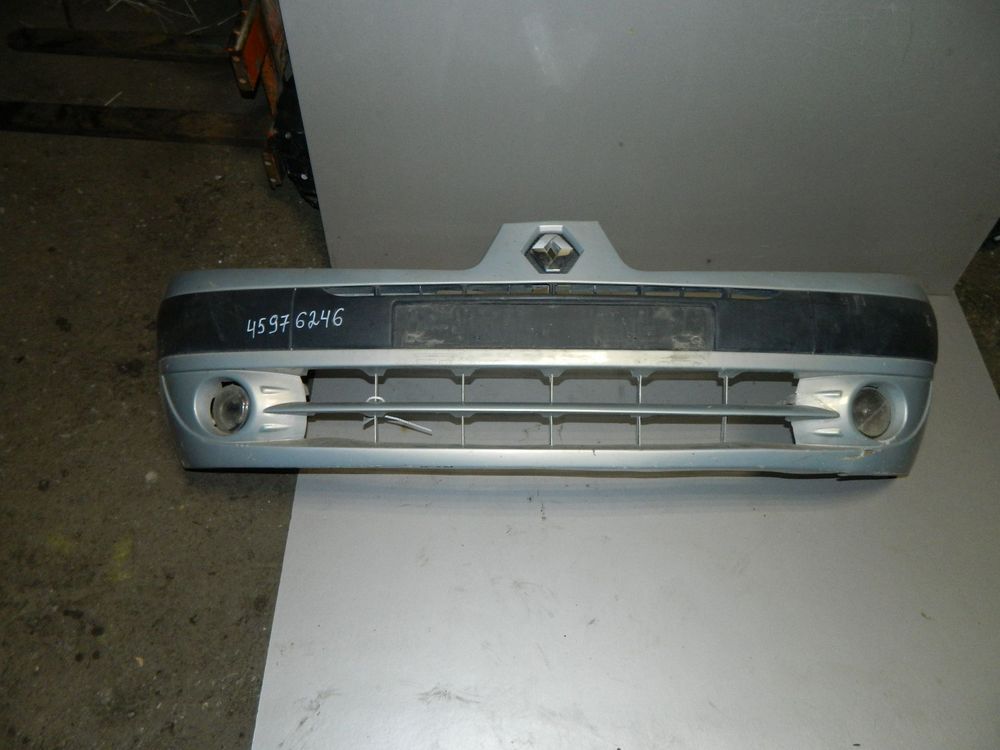 Бампер передний Renault Clio II K4J 711 (Б/У)