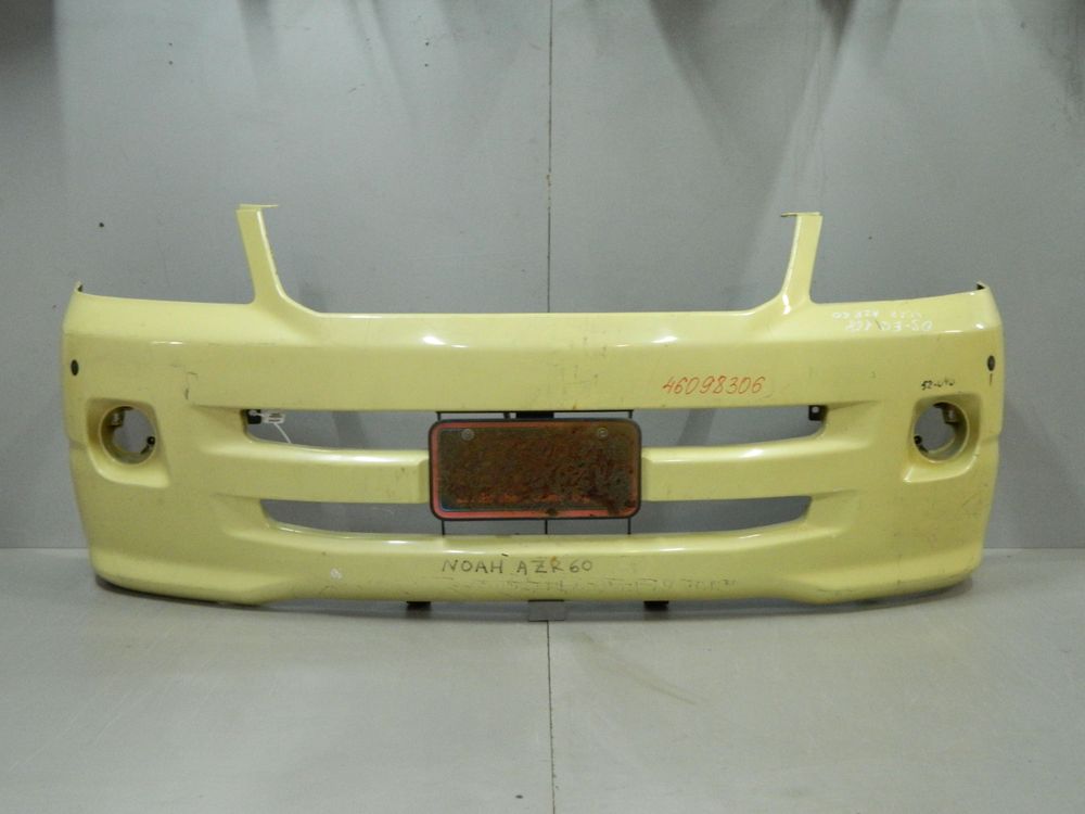 Бампер передний TOYOTA NOAH AZR60 (Контрактный) 46098306