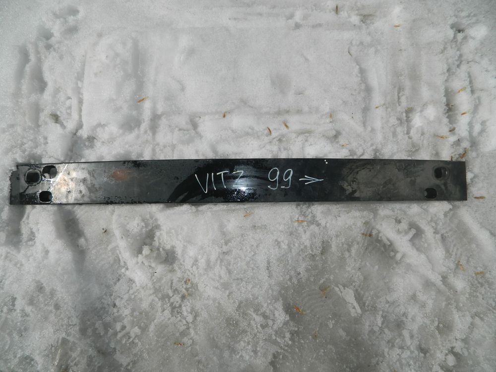 Усилитель бампера TOYOTA 5213152250 Vitz