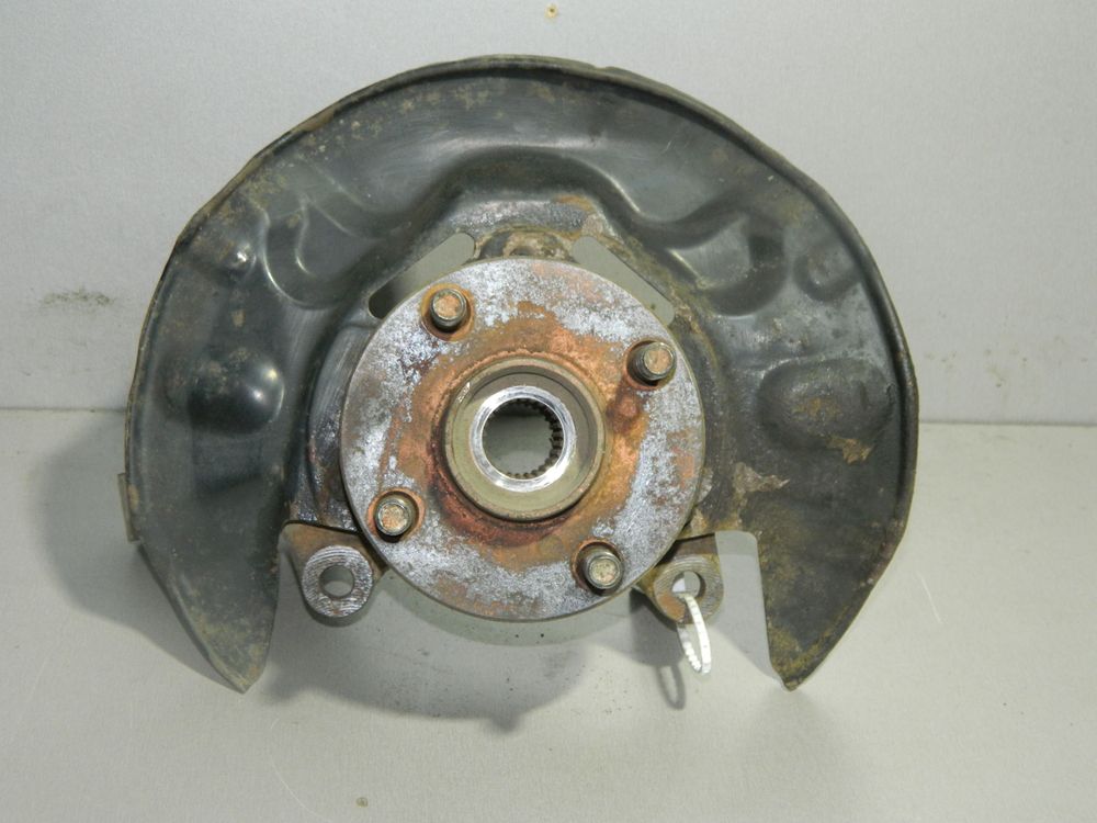 Ступица TOYOTA COROLLA E120 перед лев (Б/У) 45993944
