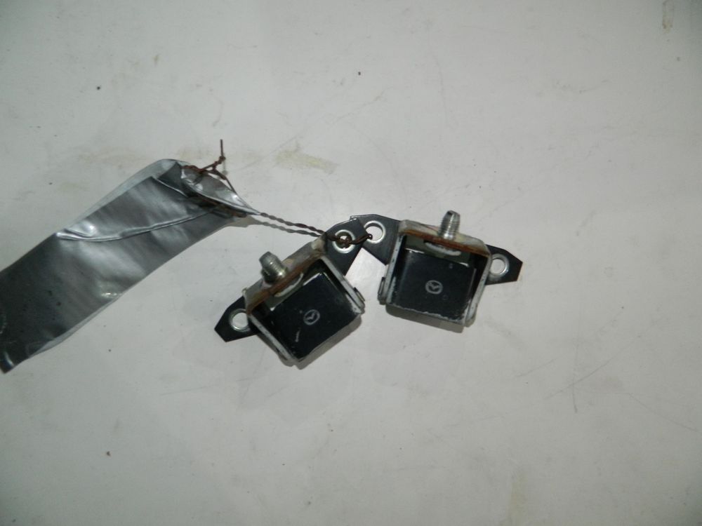 Петля двери багажника MAZDA AXELA BL5FW ZY (ПАРА) (Контрактный) 26027604