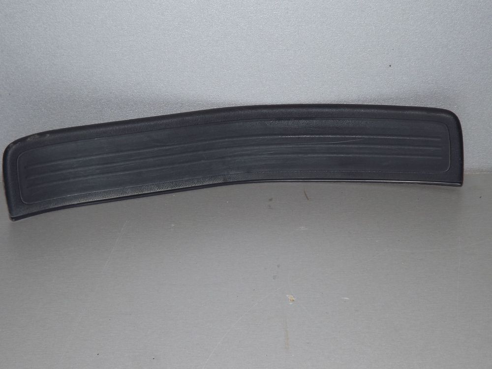 Накладка на порог HONDA CR-V RE Задн Прав (Контрактный) 35017568