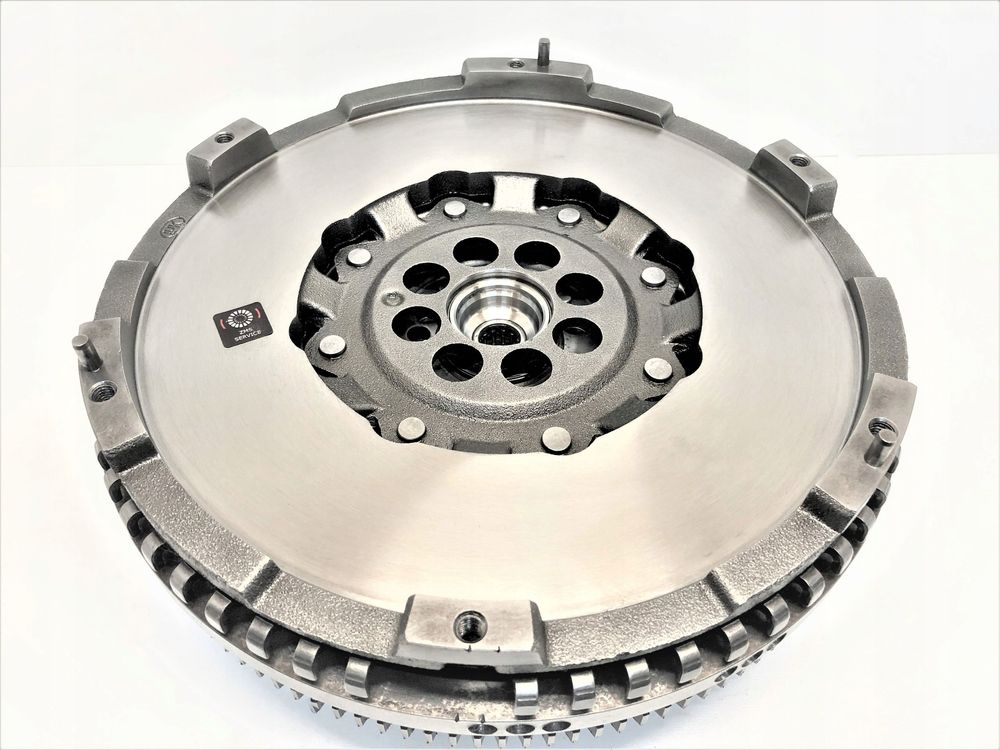 Маховик LUK 415030010 HYUNDAI H-1 / KIA SORENTO 2.5CRDI 06-