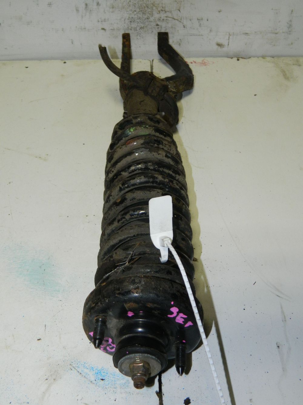 Стойка подвески HONDA INTEGRA DB6 Перед Лев (Контрактный) 45976687