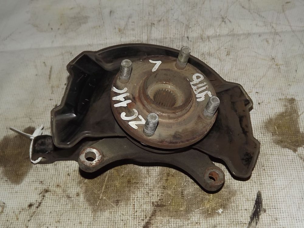 Ступица SUZUKI SWIFT ZC11S Перед Лев (Контрактный) 35017221