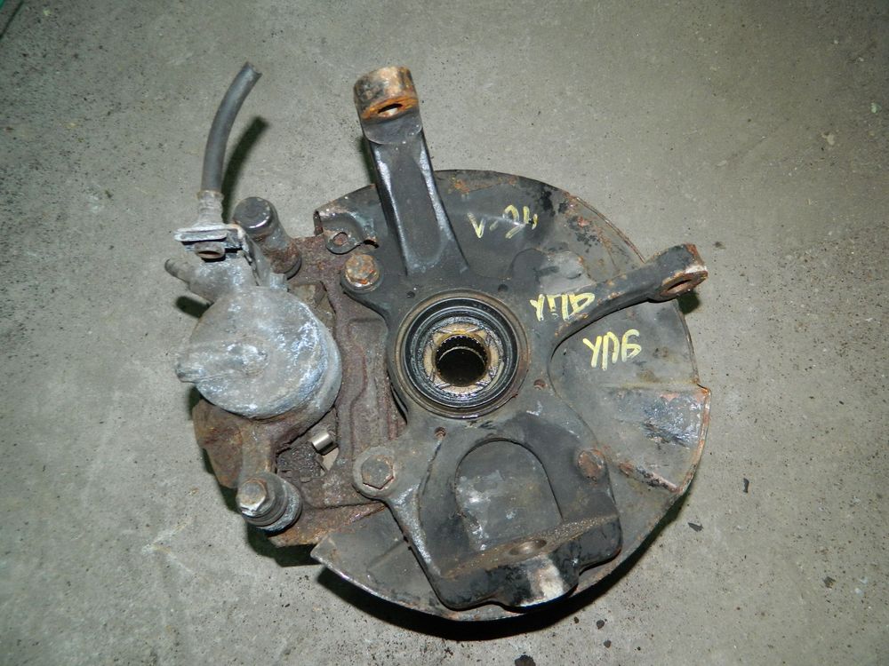 Ступица MITSUBISHI PAJERO V24W Перед Лев (Контрактный) 79591117