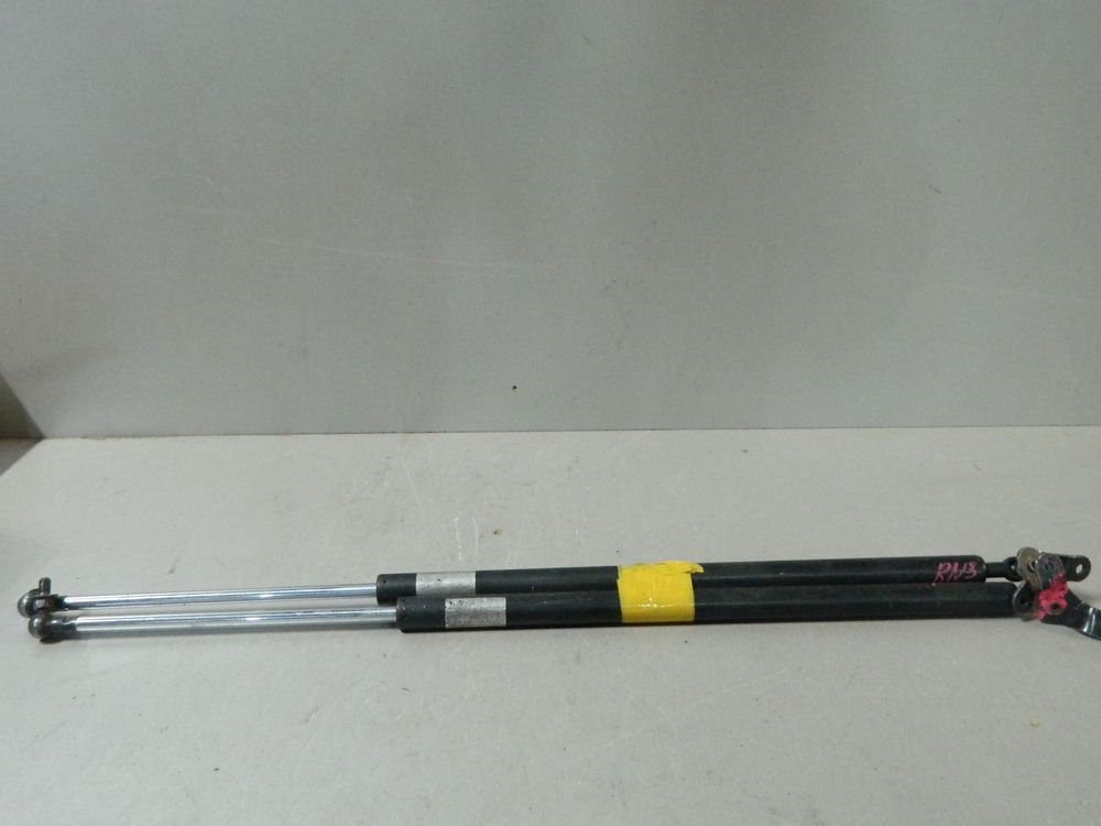 Амортизатор багажника HONDA STREAM RN3 (Контрактный) 81528980