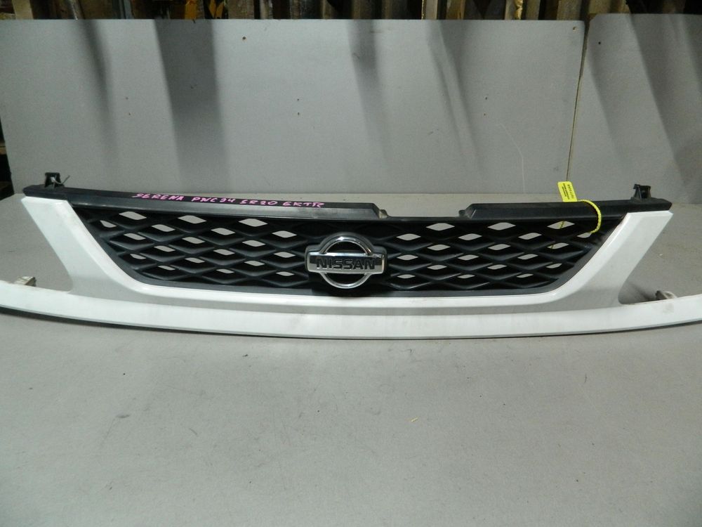 Решетка радиатора NISSAN SERENA PC24 (Контрактный) 79773068