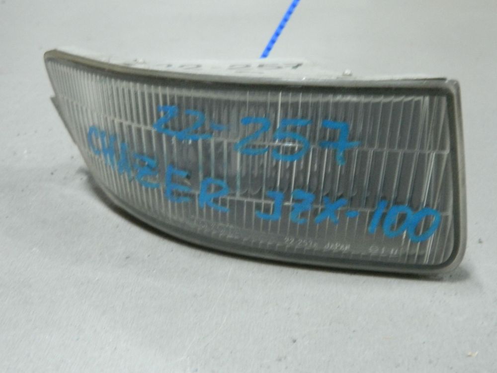 Фара противотуманная TOYOTA CHASER GX100 Перед Прав 22257 (Контрактный) 69838102