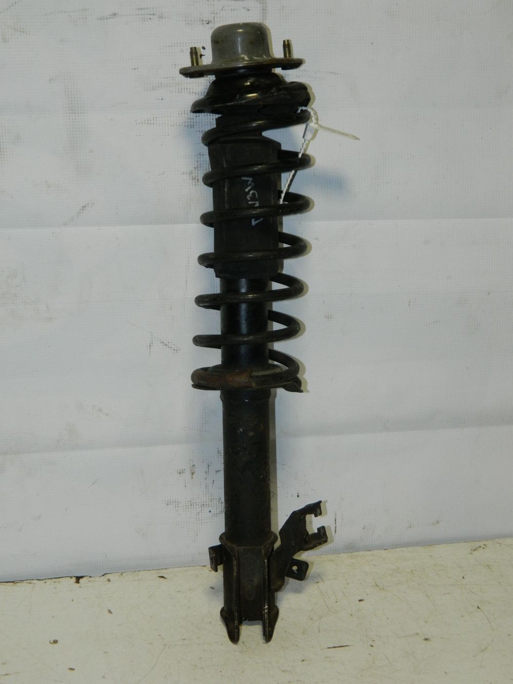 Стойка подвески NISSAN MARCH K11 Перед Прав (Кoнтрактный) 45989568