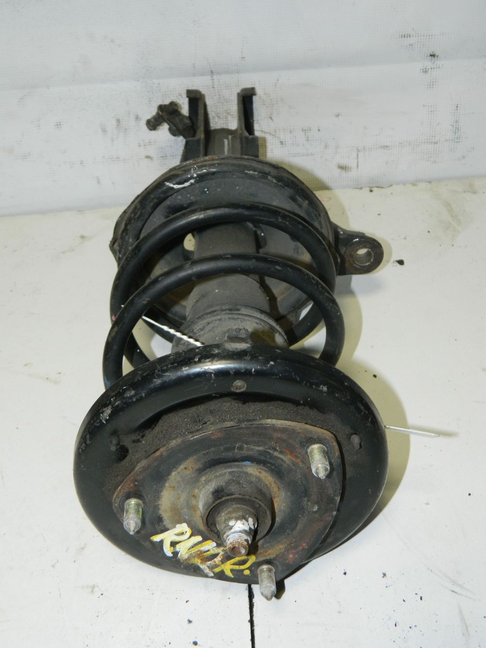 Стойка подвески HONDA STREAM RN2 Перед Прав (Контрактный) 45976673