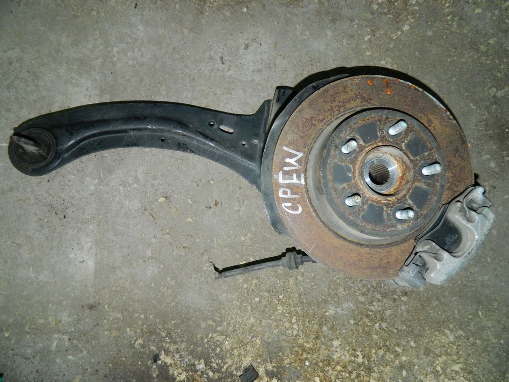 Ступица MAZDA PREMACY CREW Зад Прав (Контрактный) 79591088