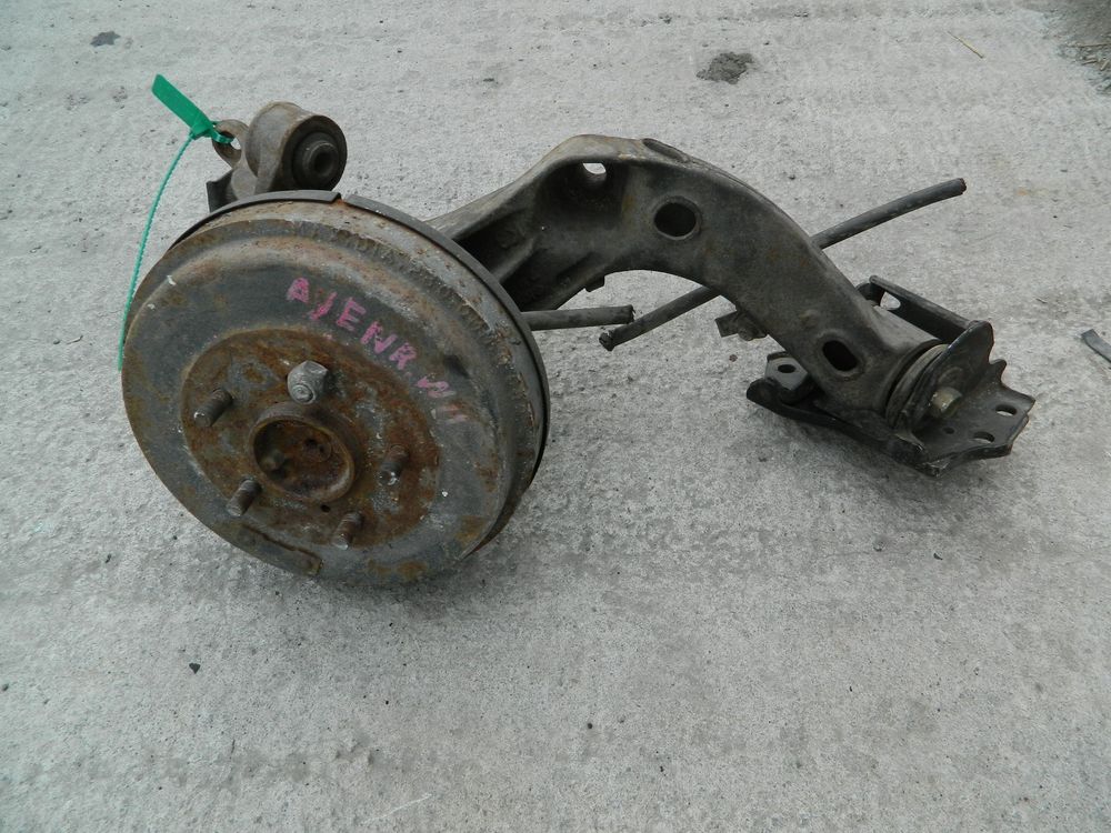 Ступица NISSAN AVENIR W11 Зад Лев (Контрактный) 81530875
