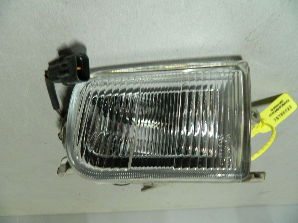 Фара противотуманная MITSUBISHI GALANT EA1W Перед Прав (Контрактный) 79768022