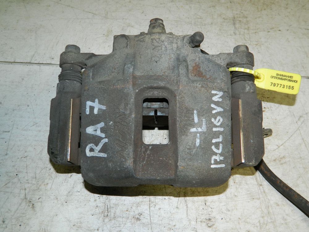 Суппорт HONDA ODYSSEY RA7 Перед. Лев. (Контрактный) 79773155