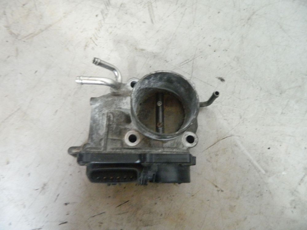 Дроссельная заслонка TOYOTA CAMRY ACV30 2AZFE (Контрактный) 3779100027