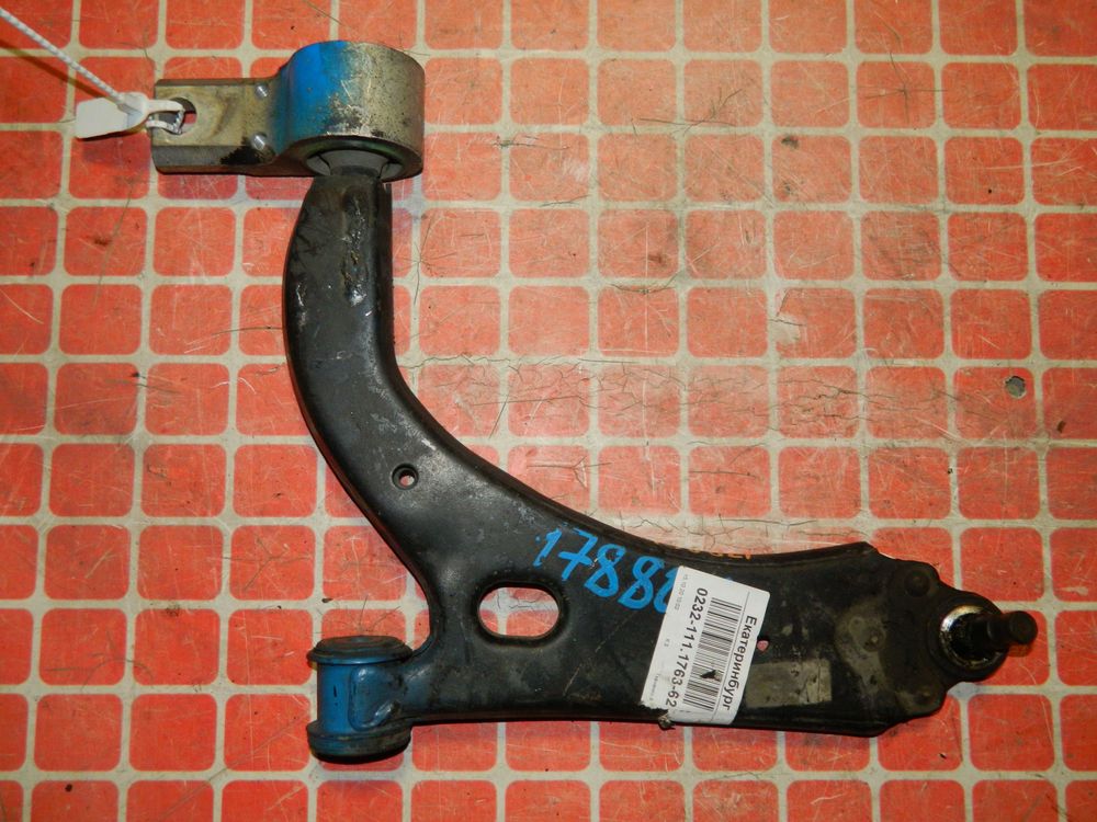 Рычаг подвески MAZDA DEMIO DY3W Перед Лев (Контрактный) 45980946