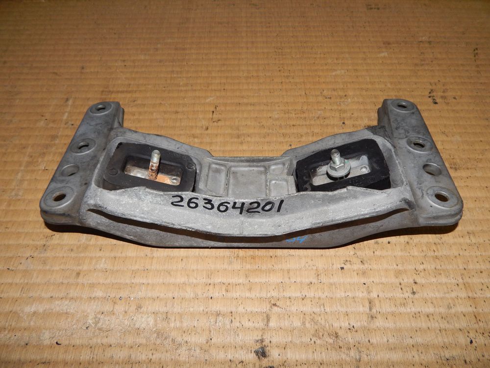 Подушка АКПП BMW 5-SERIES E60 (Контрактный) 26364201