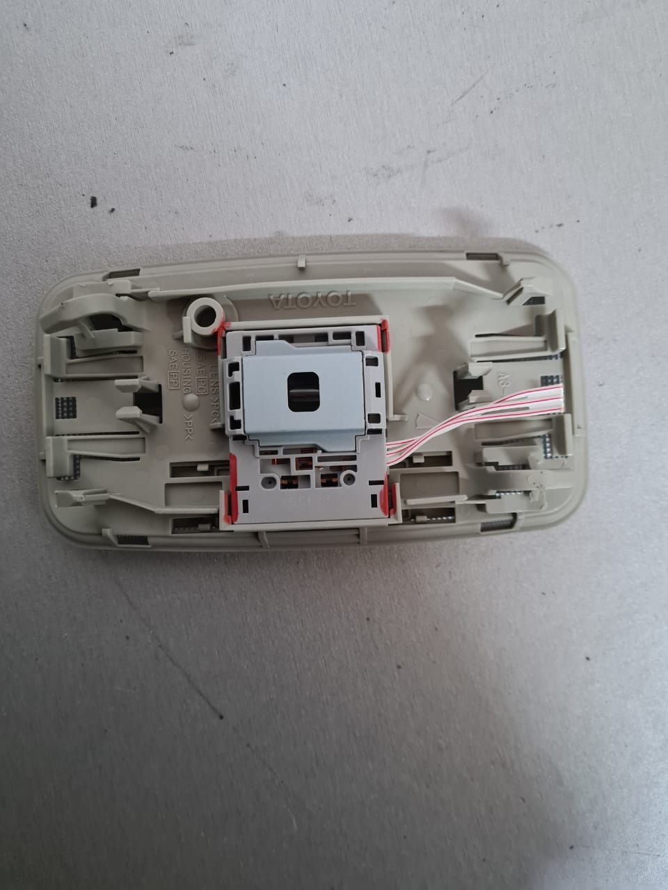 Плафон салона TOYOTA CAMRY ACV40 (Контрактный) 11020100029