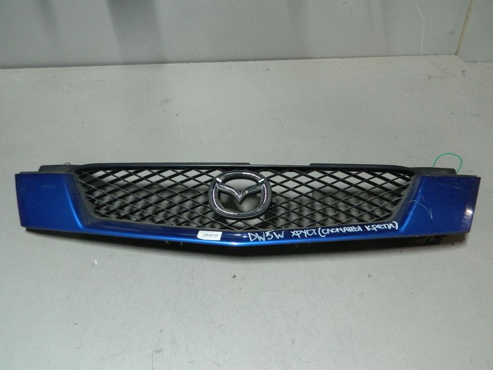 Решетка радиатора MAZDA DEMIO DW5W (Контрактный) 81540852