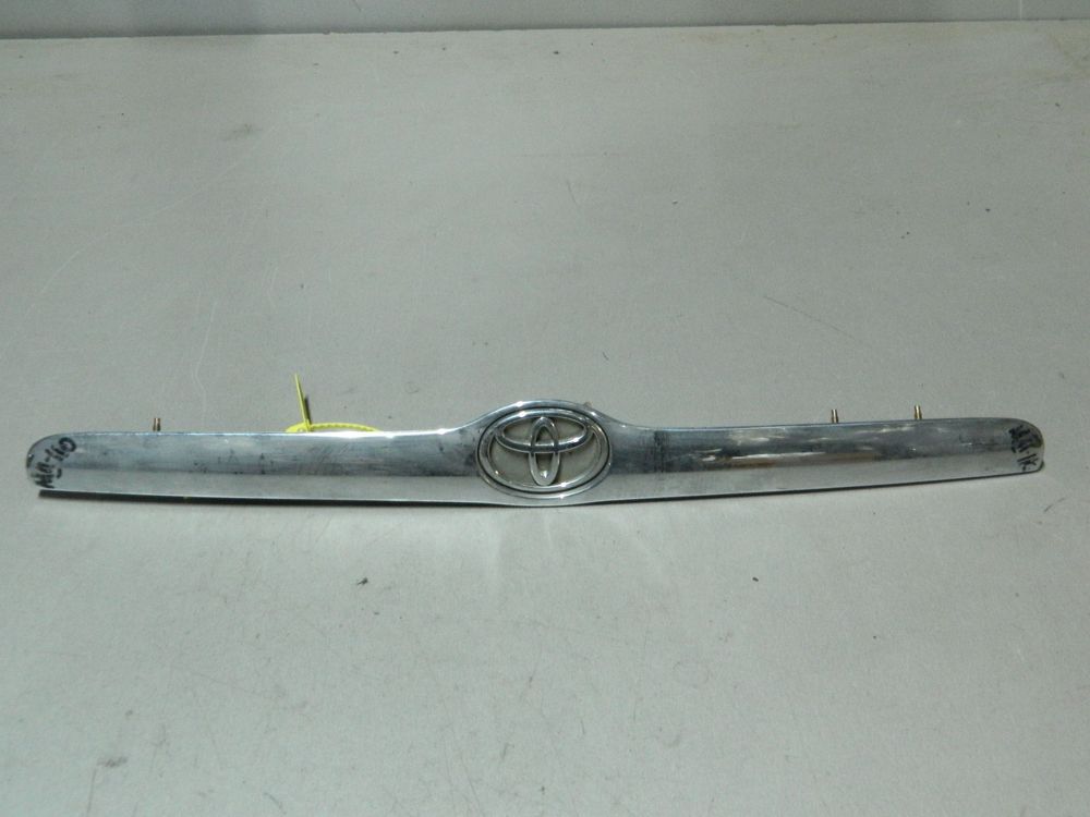 Накладка крышки багажника TOYOTA MARK II GX110 (Контрактный) 79773212