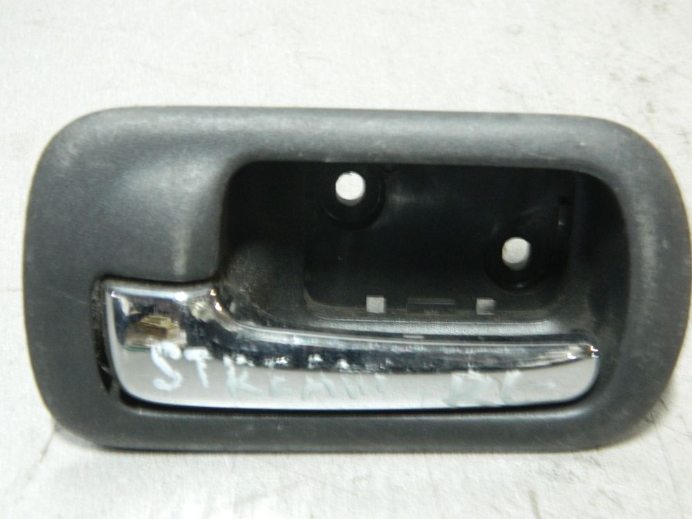 Ручка двери внутренняя HONDA STREAM RN1 Лев (Контрактный) 81528369