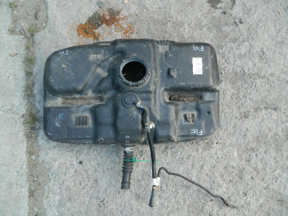 Бак топливный HONDA FIT GD1 (Контрактный) 81531936