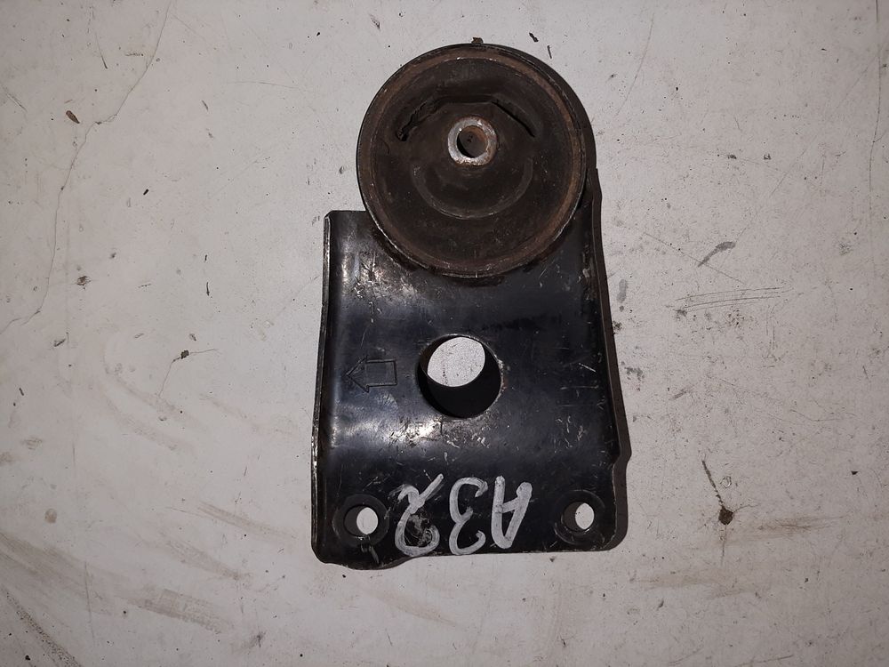 Подушка двигателя NISSAN 112702Y011 K5 NISSAN CEFIRO A32 VQ30DE Перед (Контрактный)