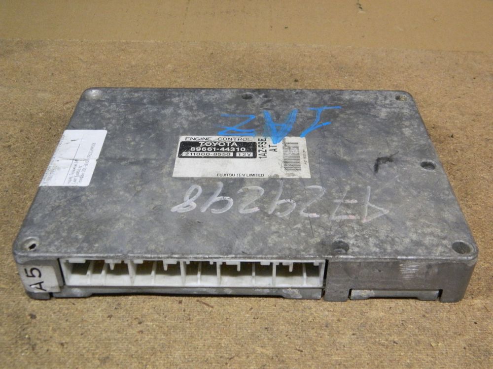 Блок управления ДВС TOYOTA GAIA 1AZFSE (Контрактный) 10073