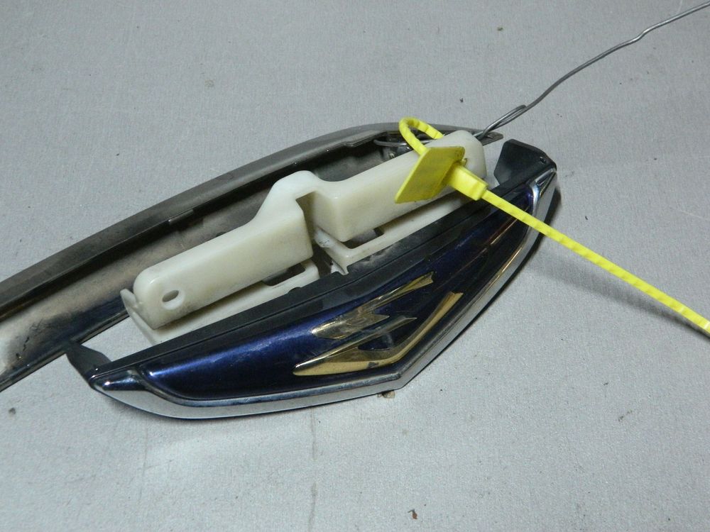 Эмблема TOYOTA ESTIMA (Контрактный) 79773479