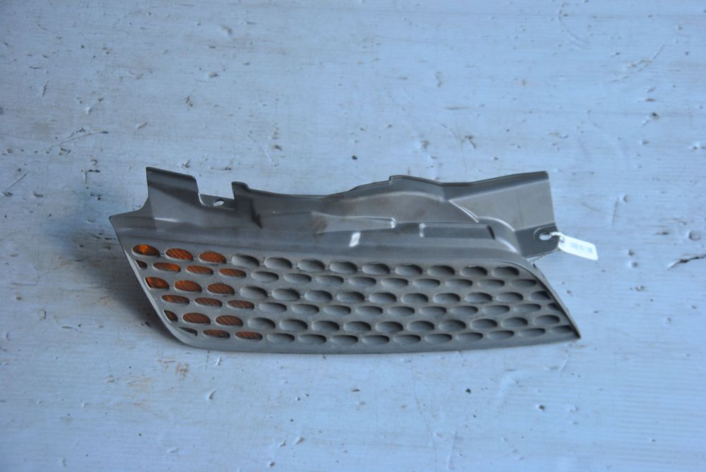 Решетка радиатора NISSAN MARCH AK12 Прав (Контрактный) 45984378
