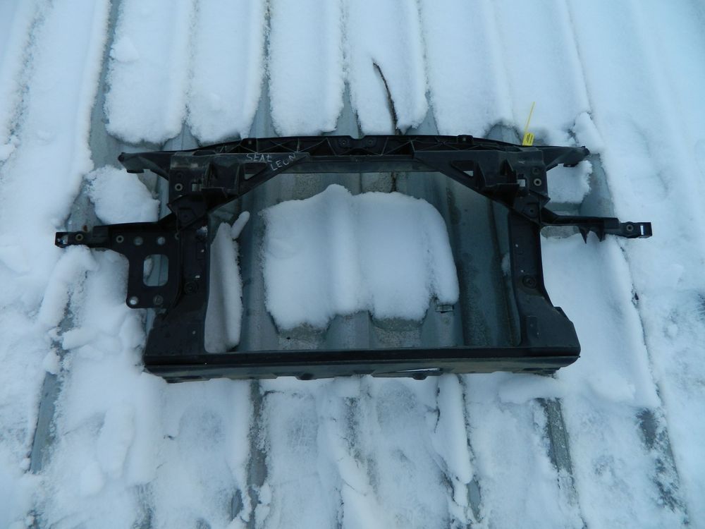 Рамка радиатора SEAT LEON (Б/У) 79773452
