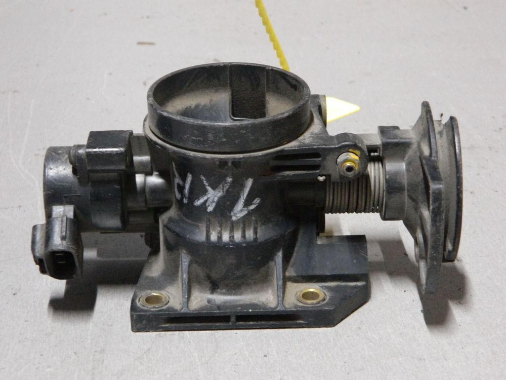 Дроссельная заслонка TOYOTA 1KR (Контрактный) 79780564