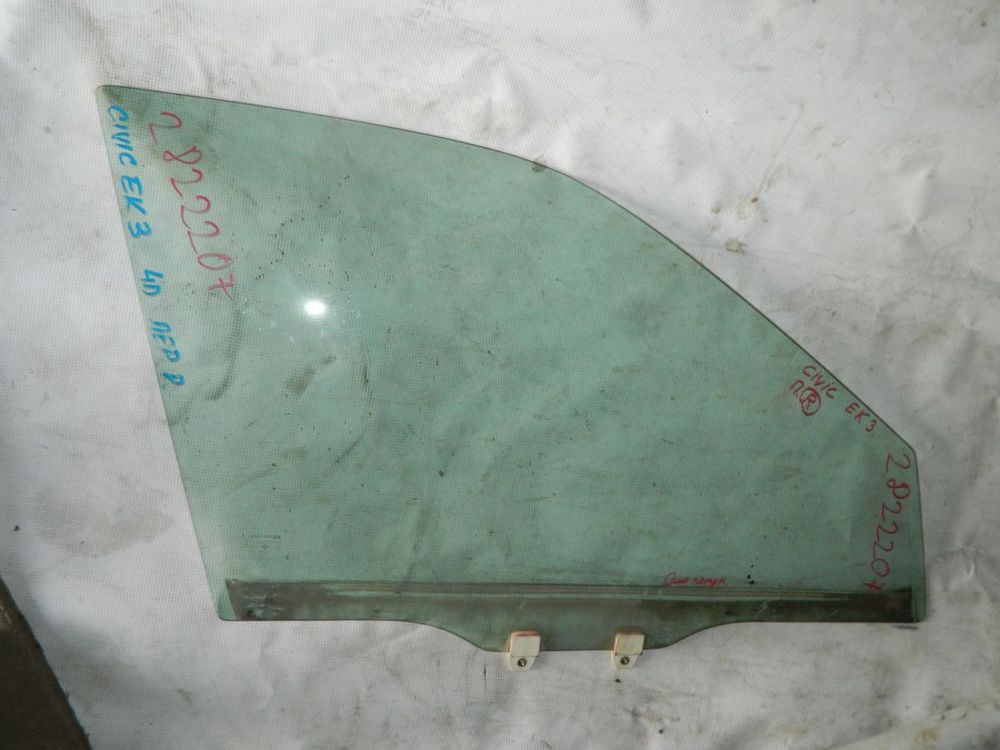 Стекло двери HONDA CIVIC EK3 Перед. Прав (Контрактный) 2822207