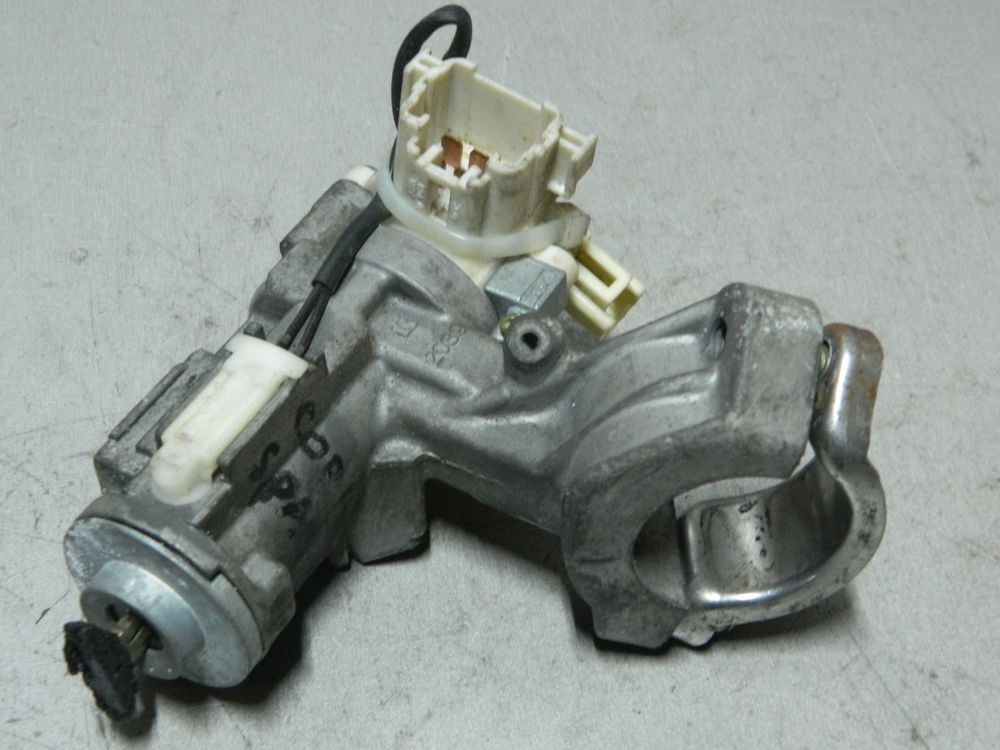 Замок зажигания TOYOTA COROLLA SPACIO NZE121 (Контрактный) 81532382