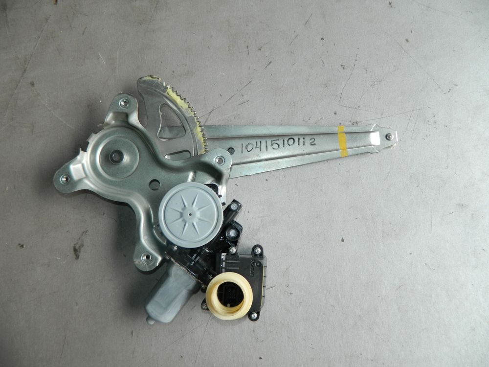 Стеклоподъемник TOYOTA CAMRY ACV40 Задн Лев (Контрактный) 1041510112