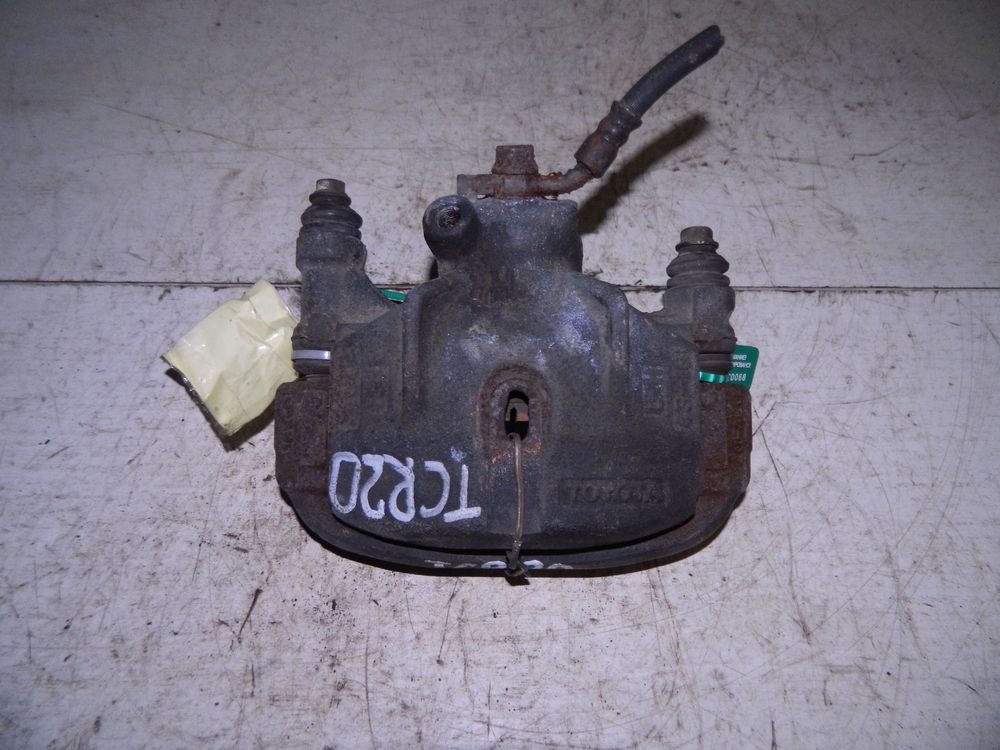 Суппорт TOYOTA ESTIMA TCR20 Перед Лев (Контрактный) 79590068