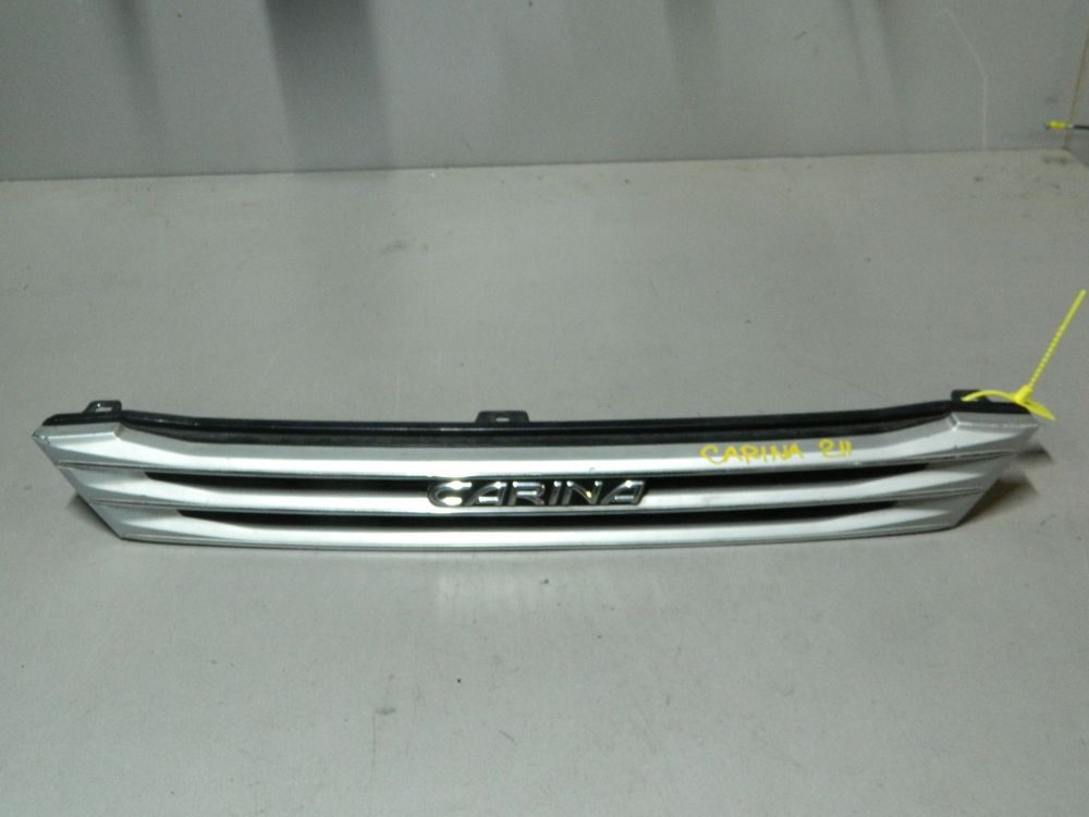 Решетка радиатора TOYOTA CARINA AT212 (Контрактный) 79773308