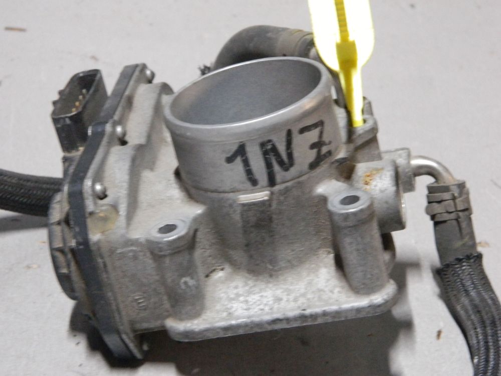 Дроссельная заслонка TOYOTA 1NZ (Контрактный) 79780591