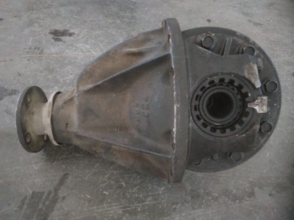 Редуктор TOYOTA LAND CRUISER HDJ80 Задн (Контрактный) 69838262