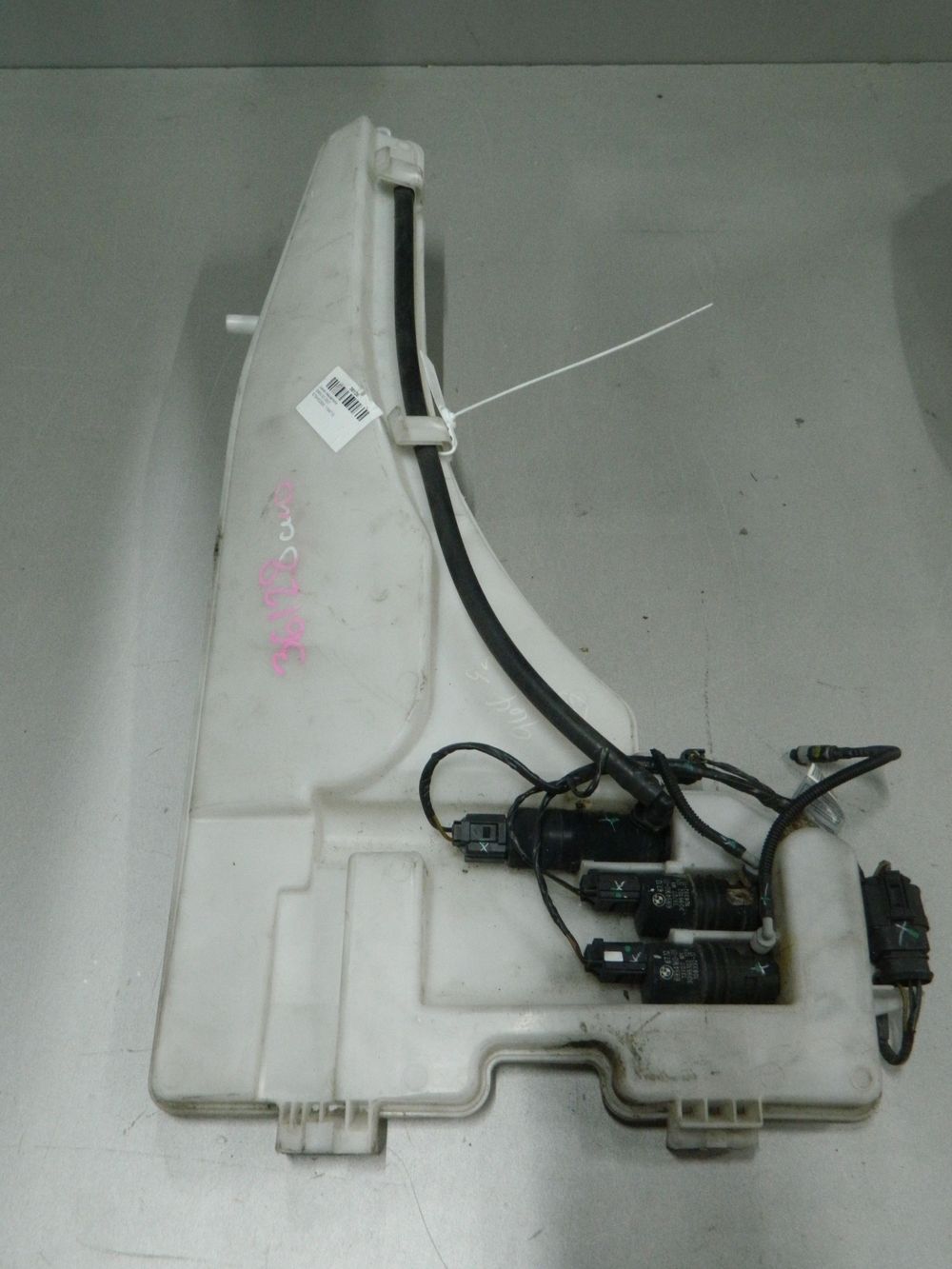 Бачок омывателя BMW X5 E70 (Контрактный) 03344446